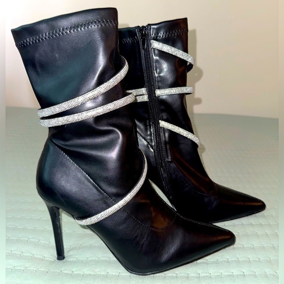 Olivia Fargiano stiletto Boots w/ Rhinestone Straps. Size 10 worn 1X for a few - Picture 1 of 11